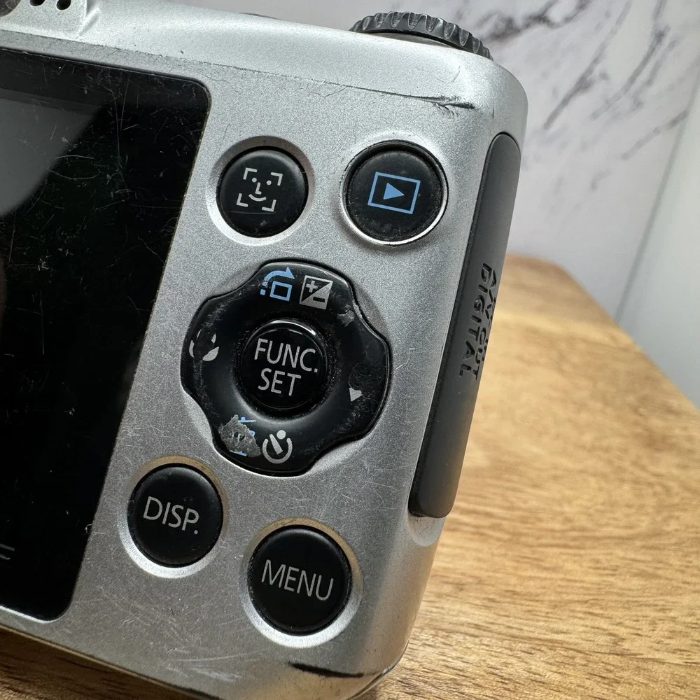 Canon PowerShot A1200 HD 12.1MP Digital Camera Silver Tested READ
